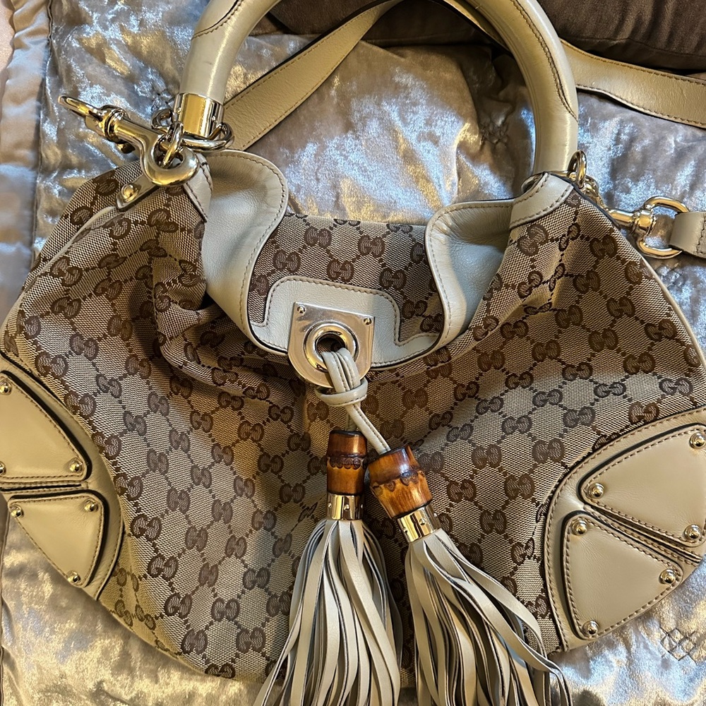 Gucci Beige and Cream Women's Bag